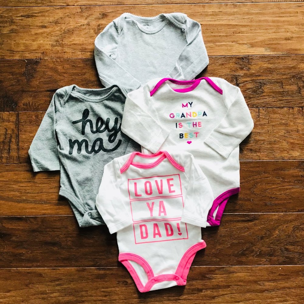 🌟4 Piece 3-6 Month Old Carter's LS Onesie Bundle - Picture 1 of 7